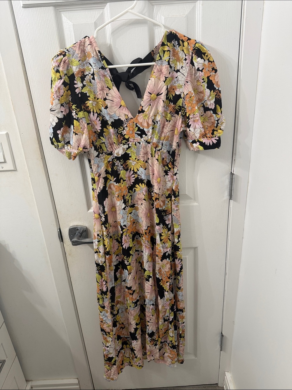Topshop Black Floral V-Neck Puff Sleeve Maxi Dress
